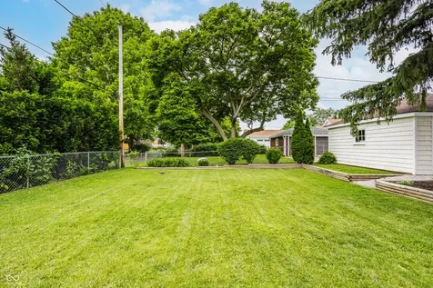6085 E 10th Street Indianapolis IN 46219