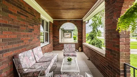 6085 E 10th Street Indianapolis IN 46219