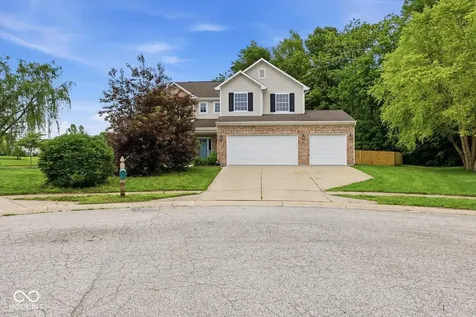 1909 Acorn Court Avon IN 46123