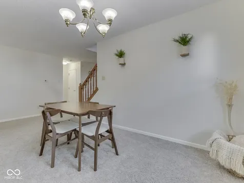 1801 Sonesta Way Indianapolis IN 46217