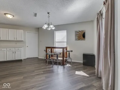 1801 Sonesta Way Indianapolis IN 46217