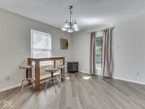1801 Sonesta Way Indianapolis IN 46217