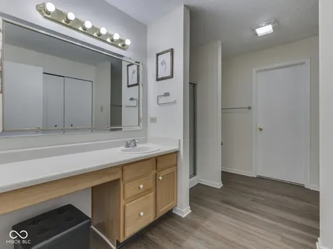 1801 Sonesta Way Indianapolis IN 46217
