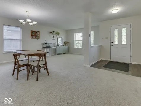 1801 Sonesta Way Indianapolis IN 46217