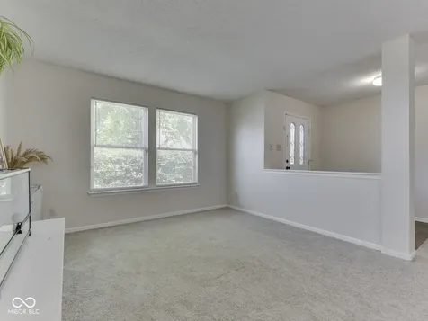1801 Sonesta Way Indianapolis IN 46217