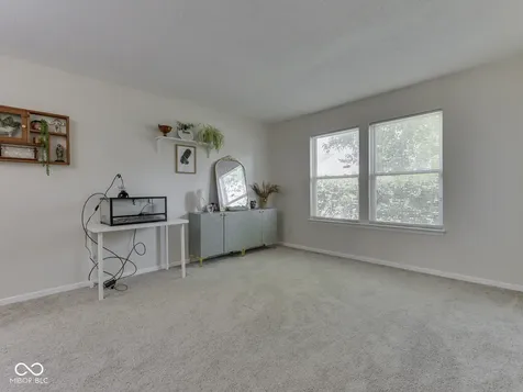 1801 Sonesta Way Indianapolis IN 46217