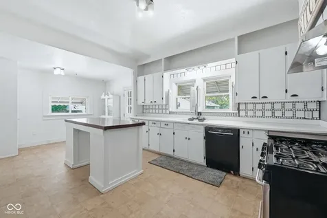 1502 S Arlington Avenue Indianapolis IN 46203