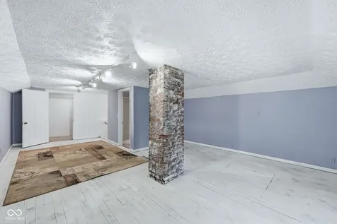 1502 S Arlington Avenue Indianapolis IN 46203