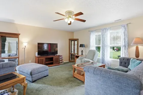 502 Streamside Drive Greenfield IN 46140