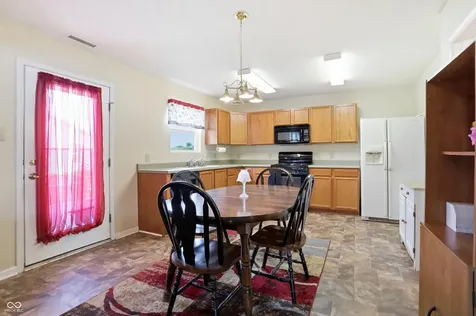 502 Streamside Drive Greenfield IN 46140