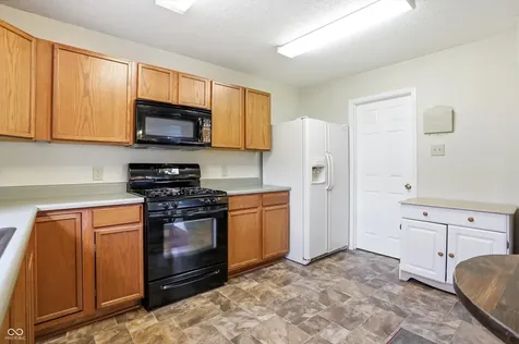 502 Streamside Drive Greenfield IN 46140