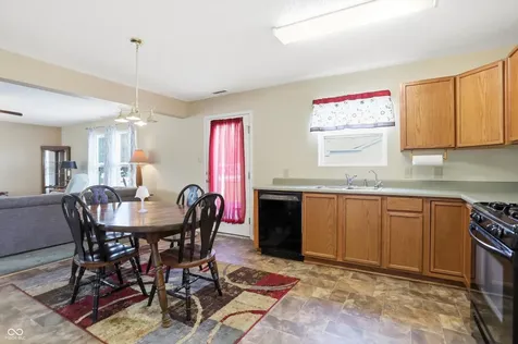 502 Streamside Drive Greenfield IN 46140