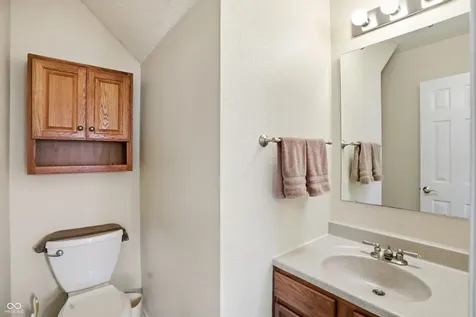 502 Streamside Drive Greenfield IN 46140