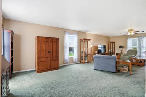 502 Streamside Drive Greenfield IN 46140