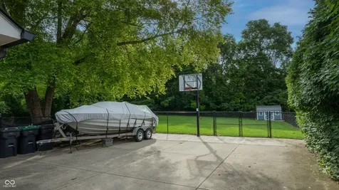 225 Southwind Way Greenwood IN 46142