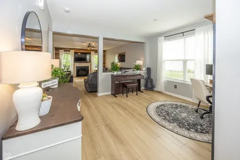5142 Choctaw Ridge Drive Indianapolis IN 46239