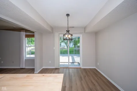 10242 Liverpool Way Indianapolis IN 46236