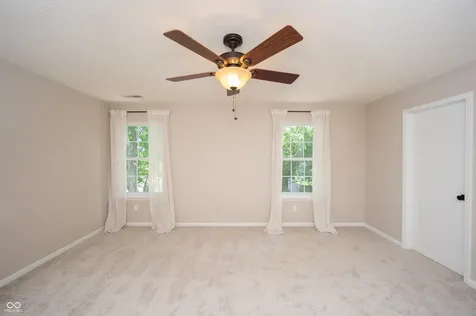 10242 Liverpool Way Indianapolis IN 46236