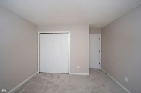 10242 Liverpool Way Indianapolis IN 46236