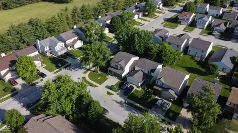 10242 Liverpool Way Indianapolis IN 46236