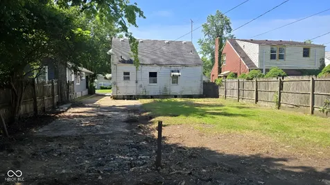 1626 W 8th Street Anderson IN 46016