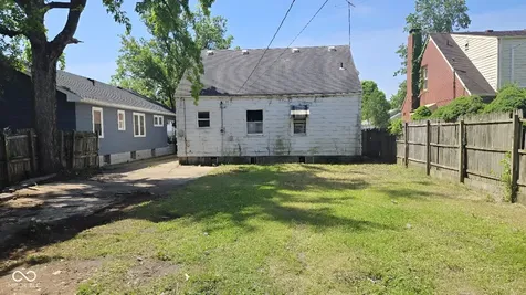 1626 W 8th Street Anderson IN 46016