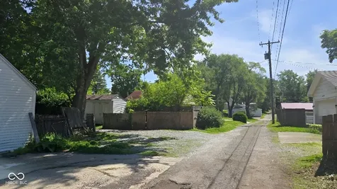 1626 W 8th Street Anderson IN 46016