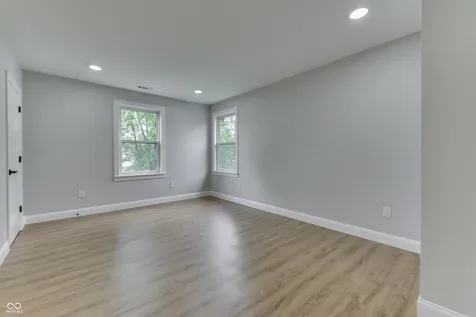 1306 E Saint Clair Street Indianapolis IN 46202