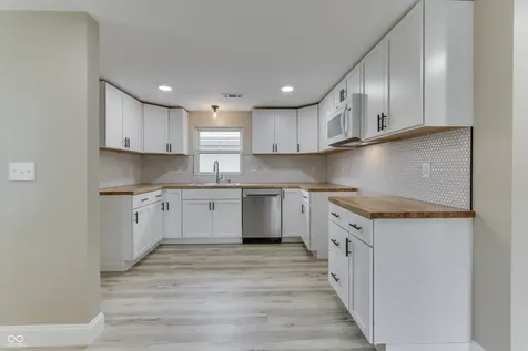 1306 E Saint Clair Street Indianapolis IN 46202