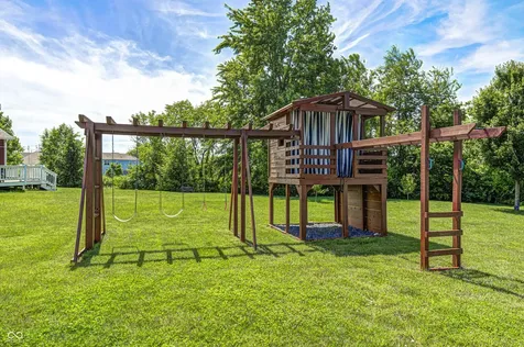 882 Oaklawn Drive Westfield IN 46074