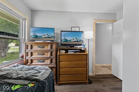 921 W Stop 11 Road Indianapolis IN 46217