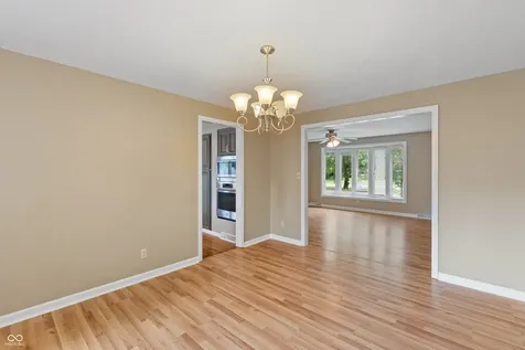 1031 Parkside Drive Columbus IN 47203