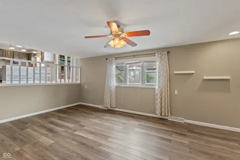 1031 Parkside Drive Columbus IN 47203
