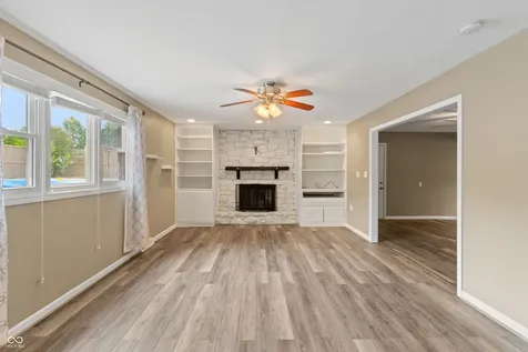 1031 Parkside Drive Columbus IN 47203