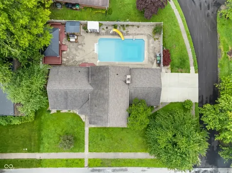 1031 Parkside Drive Columbus IN 47203