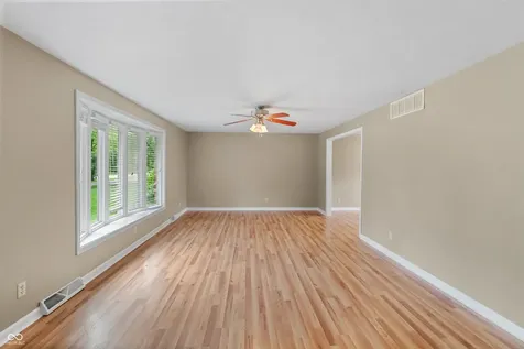 1031 Parkside Drive Columbus IN 47203