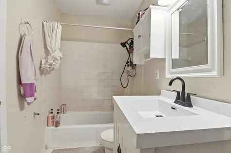 7203 Mortwood Avenue Indianapolis IN 46241