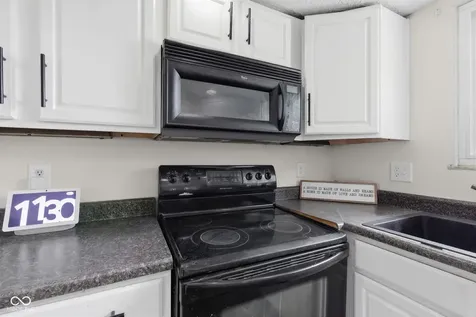 7369 W 500 N Mccordsville IN 46055