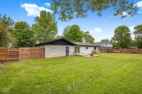 7369 W 500 N Mccordsville IN 46055