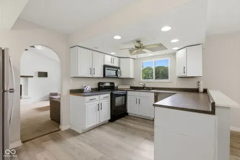 7369 W 500 N Mccordsville IN 46055