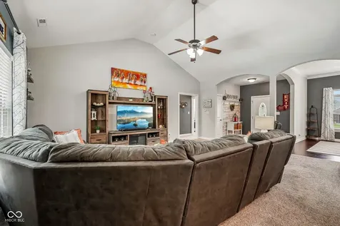 4911 E Daisy Lane Mooresville IN 46158
