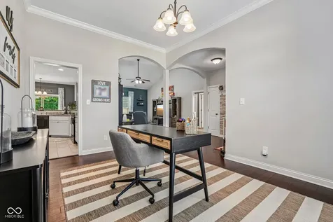 4911 E Daisy Lane Mooresville IN 46158
