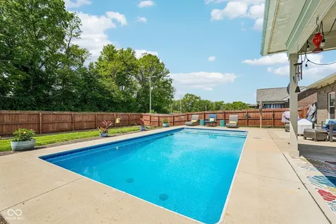 4911 E Daisy Lane Mooresville IN 46158