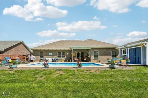 4911 E Daisy Lane Mooresville IN 46158