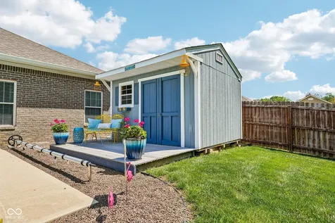 4911 E Daisy Lane Mooresville IN 46158