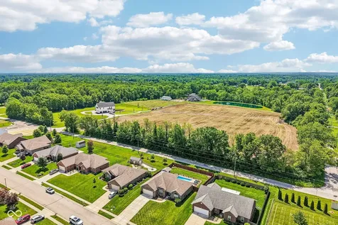 4911 E Daisy Lane Mooresville IN 46158