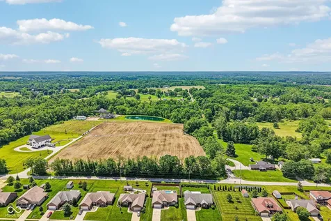 4911 E Daisy Lane Mooresville IN 46158