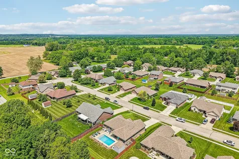 4911 E Daisy Lane Mooresville IN 46158