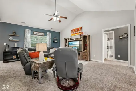 4911 E Daisy Lane Mooresville IN 46158
