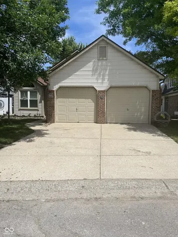 3257 Aqueous Lane Indianapolis IN 46214